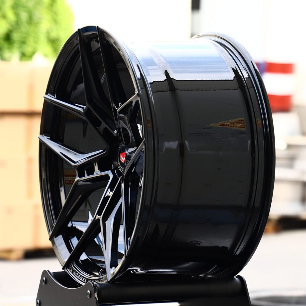5x114.3 wheels – Gloss Black 5 Y-Spoke (Vossen HF-5-Style), side view