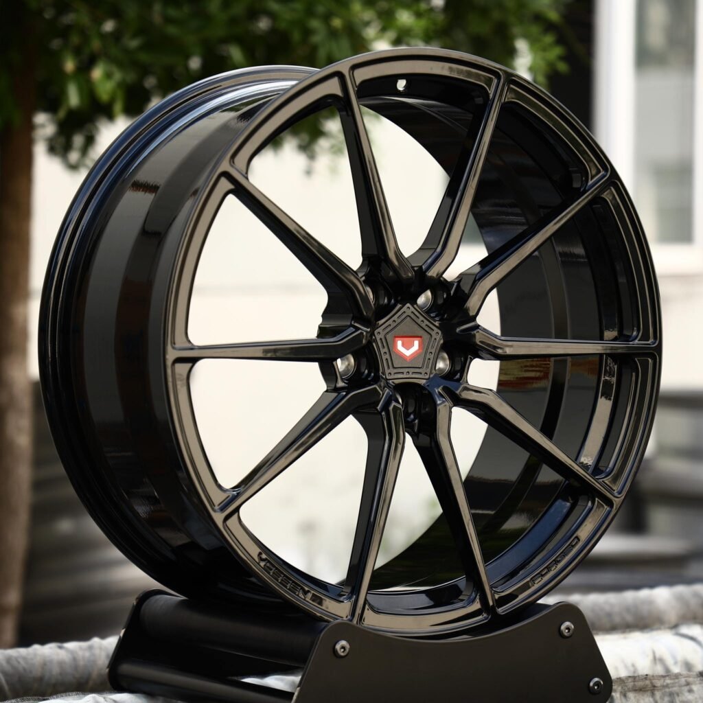 Ford Mustang wheels – Vossen Gloss Black 5 Y-Spoke, angled view