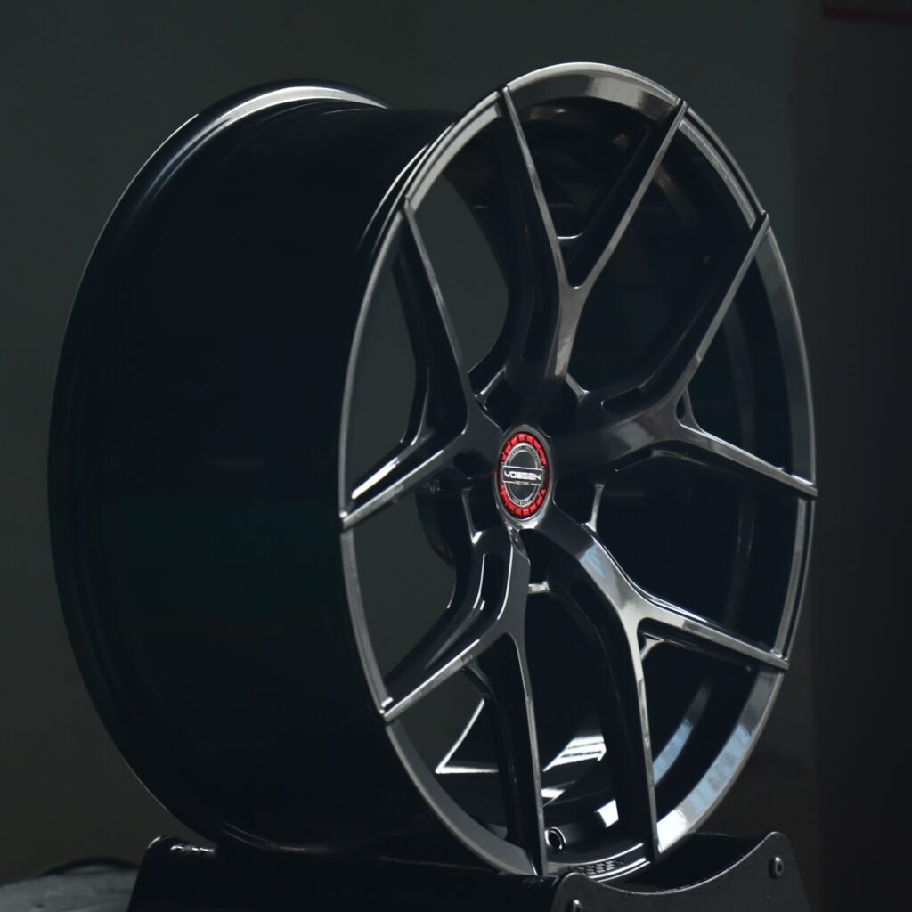 5x114.3 wheels – Gloss Black 5 Y-Spoke (Vossen HF-5-Style), side view