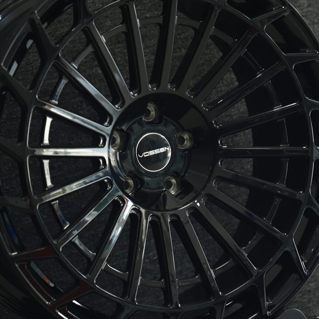 Tesla Model 3 wheels – Vossen Gloss Black Double-Ring, lip and barrel detail