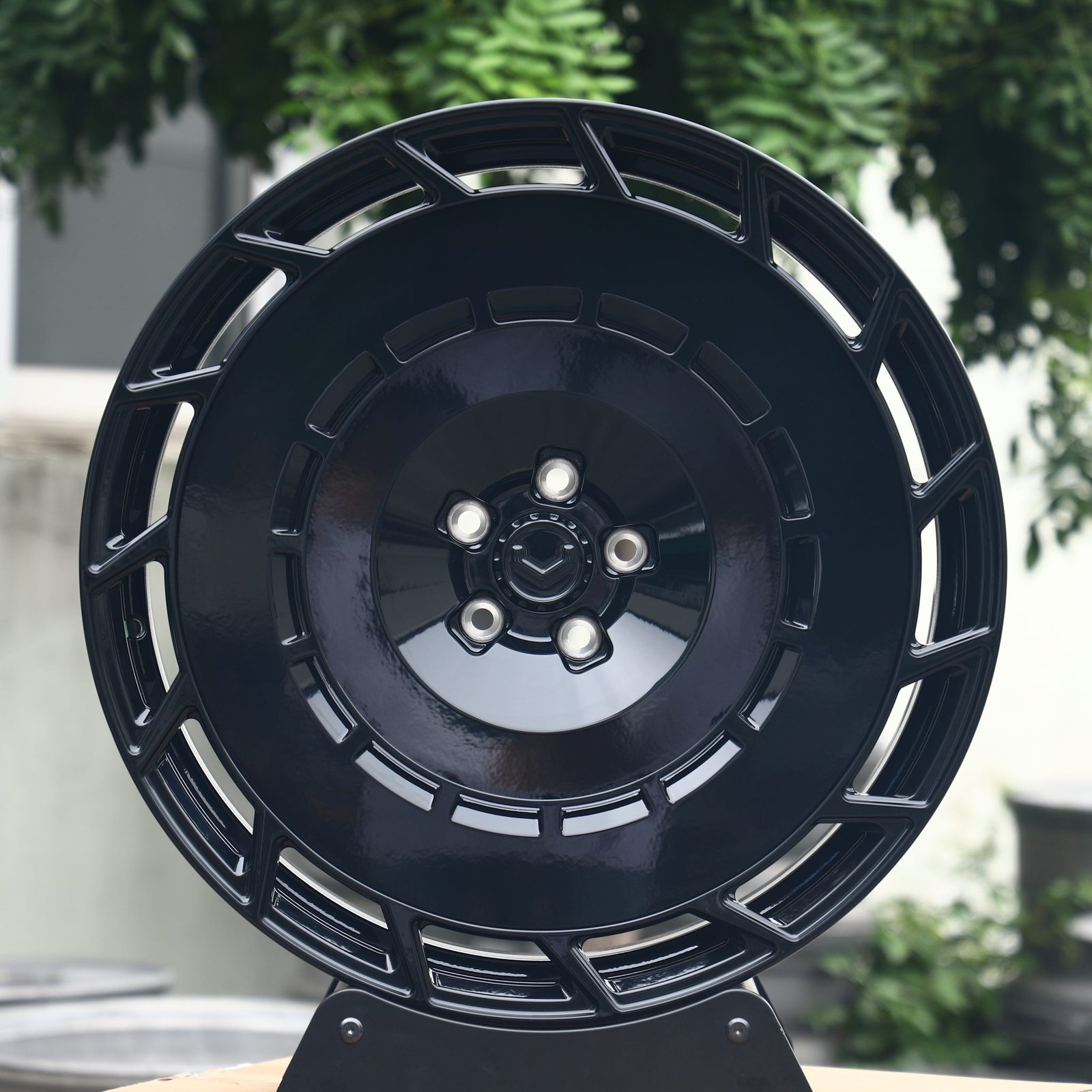 Tesla Model Y wheels – Vossen Gloss Black Full-Face, front view