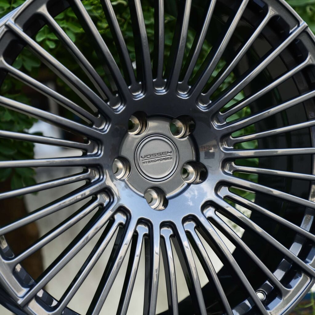 Tesla Model 3 wheels – Vossen Gloss Black / Gunmetal Multi-Spoke, lip and barrel detail