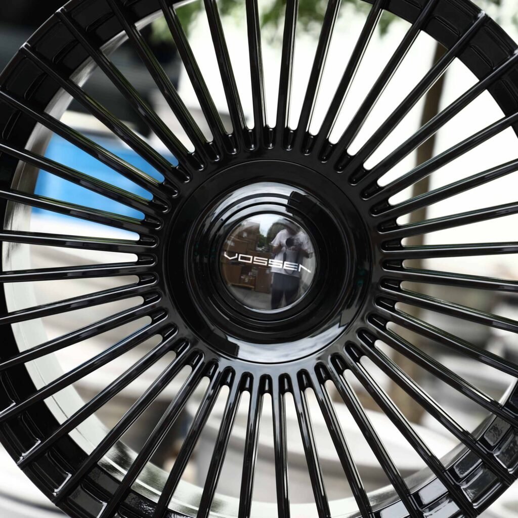 Tesla Model 3 wheels – Gloss Black Multi-Spoke (Vossen HF-8-Style), lip and barrel detail