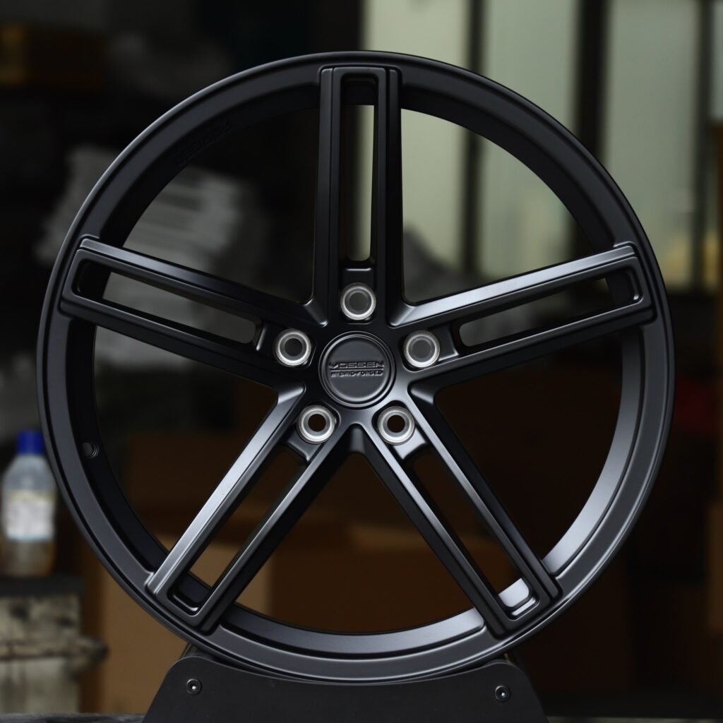 Матовые чёрные кованые диски для Porsche 911 и BMW M3, в стиле Vossen HF-1, 5 спиц — ANK-77505