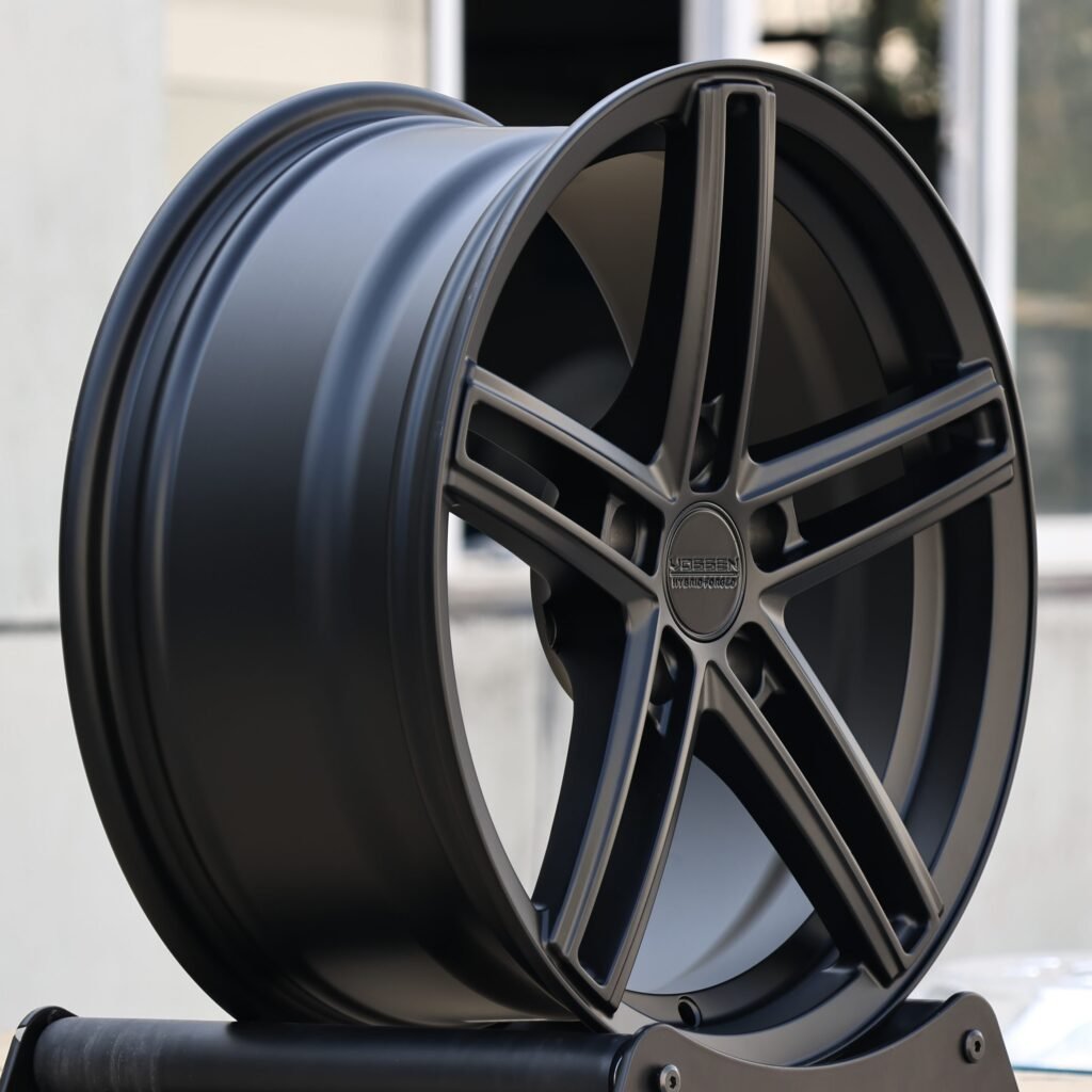 Vossen Matte Silver 5-Spoke Forged Wheels - Audi A6 / BMW 5 Series Fitment (5-Lug) view 4