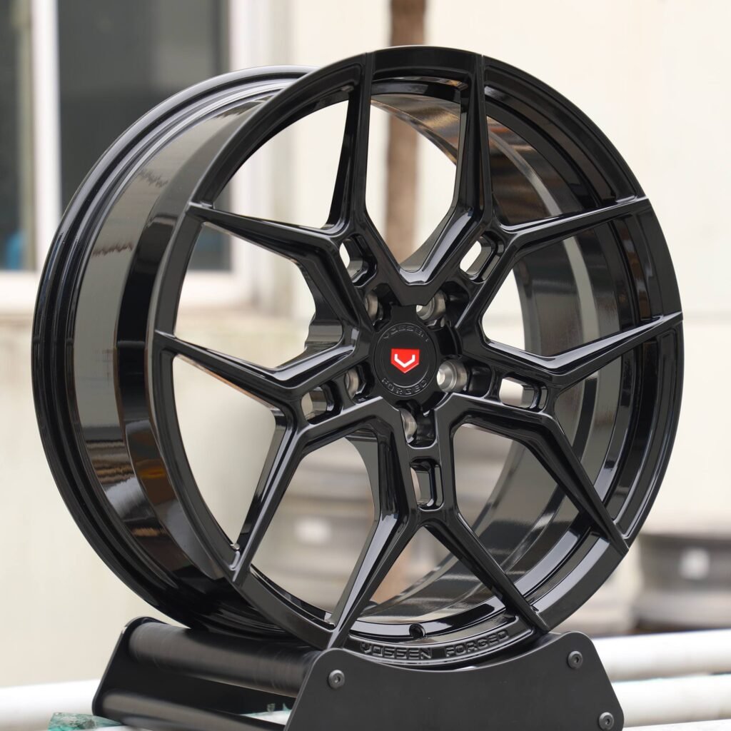 5x114.3 wheels – Matte Silver 5 Y-Spoke (Vossen HF-5-Style), side view