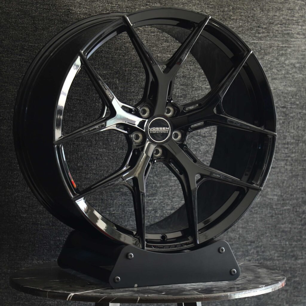 Vossen Matte Silver 5 Y-Spoke Forged Wheels - Audi A6 / BMW 5 Series Fitment (5-Lug) view 4