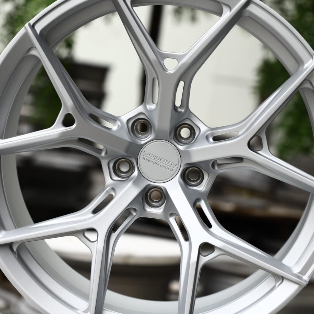 Ford Mustang S550 wheels – Matte Silver 5 Y-Spoke Side-Milled (Vossen HF-5-Style), lip and barrel detail