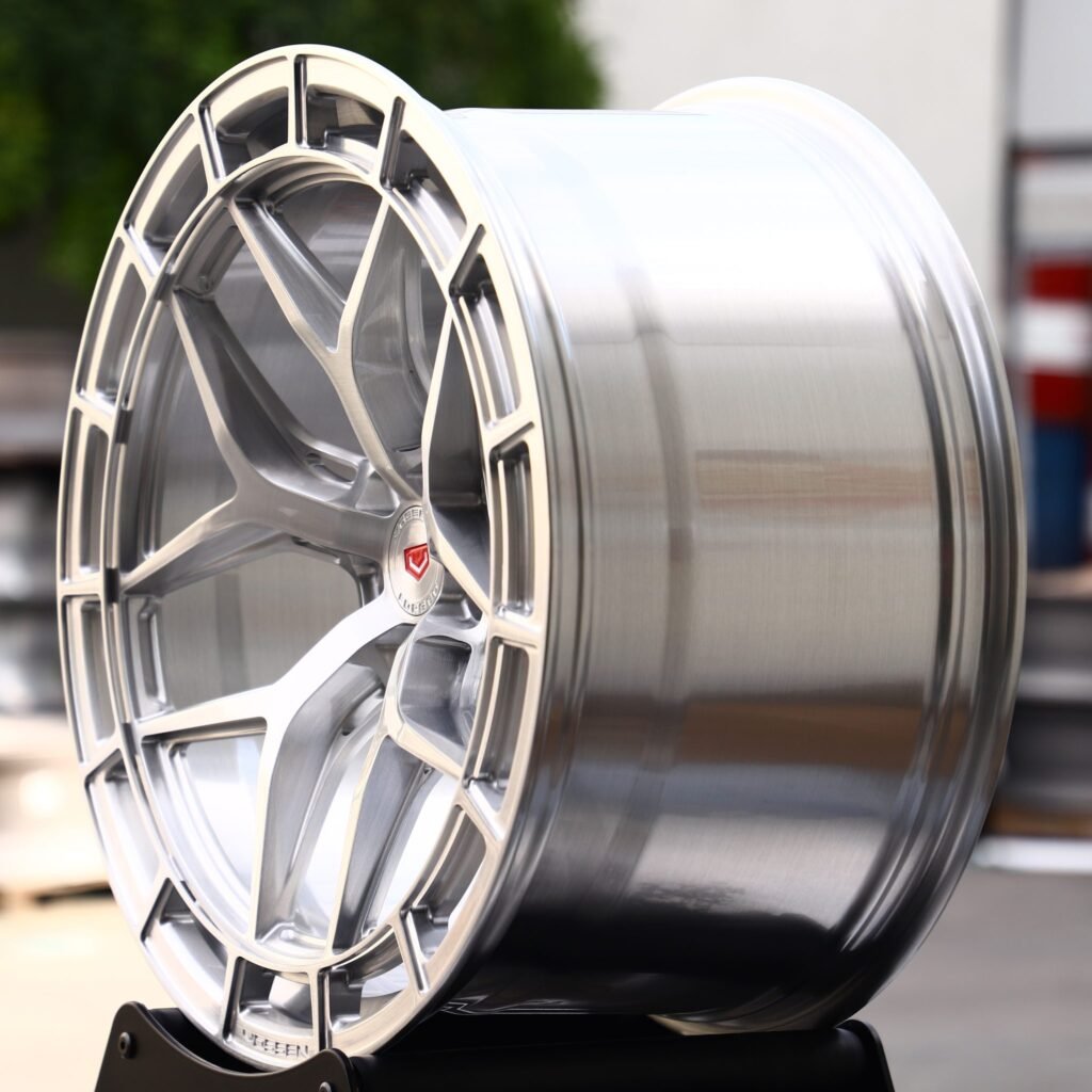 5x114.3 wheels – Matte Silver Double-Ring Concave (Vossen LC3-01T-Style), side view