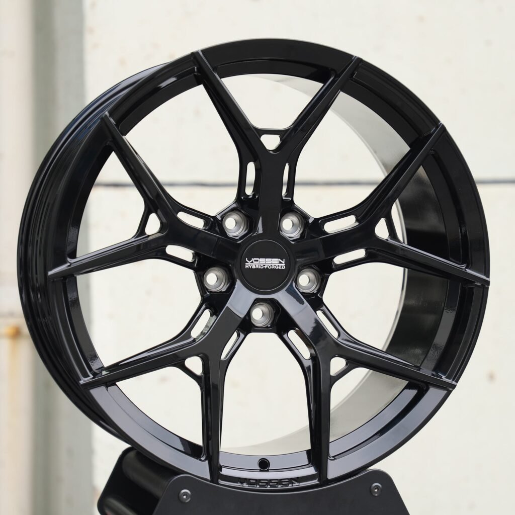 Tesla Model Y wheels – Side-Milled Silver 5 Y-Spoke (Vossen HF-5-Style), angled view