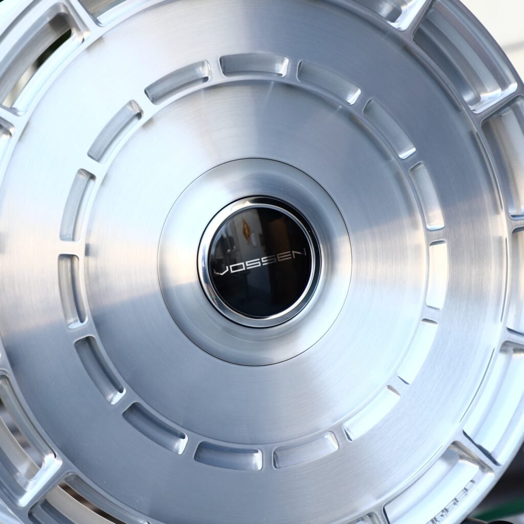 Tesla Model 3 wheels – Silver Full-Face (Vossen HF-9-Style), lip and barrel detail