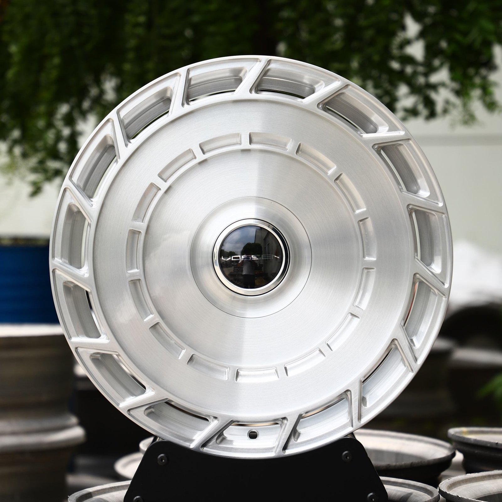 Tesla Model Y wheels – Silver Full-Face (Vossen HF-9-Style), front view