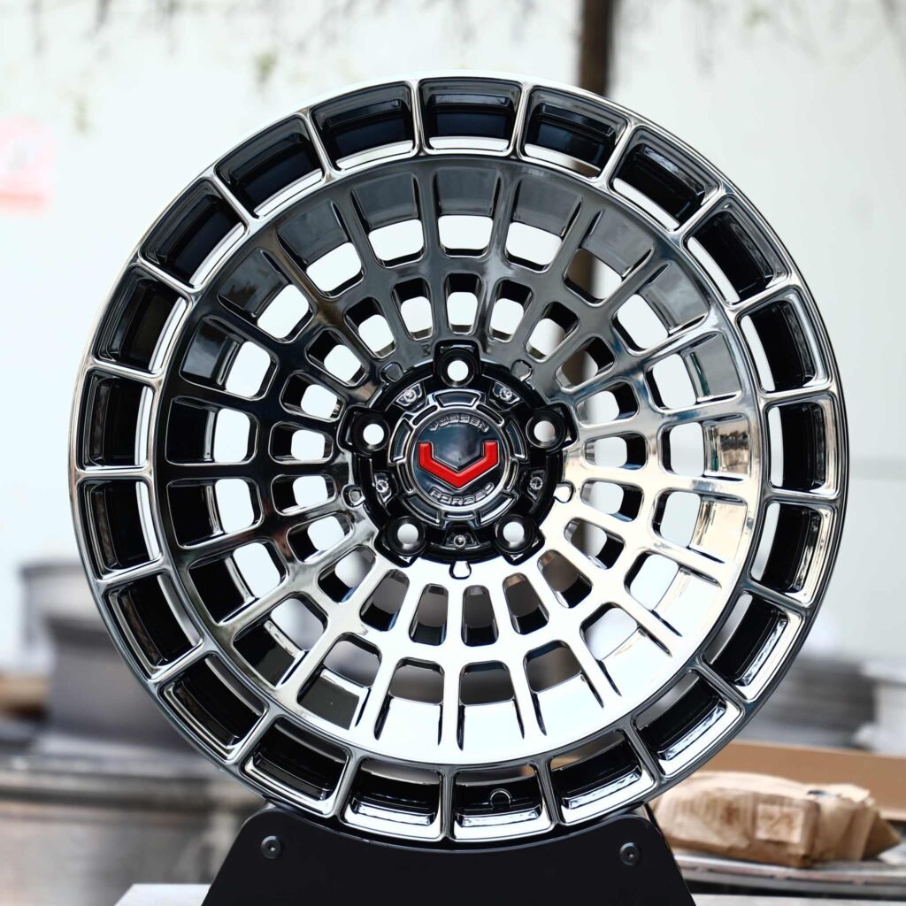 Porsche 911 wheels – Black Chrome Multi-Spoke Bolt-Ring (Vossen-Style), front view