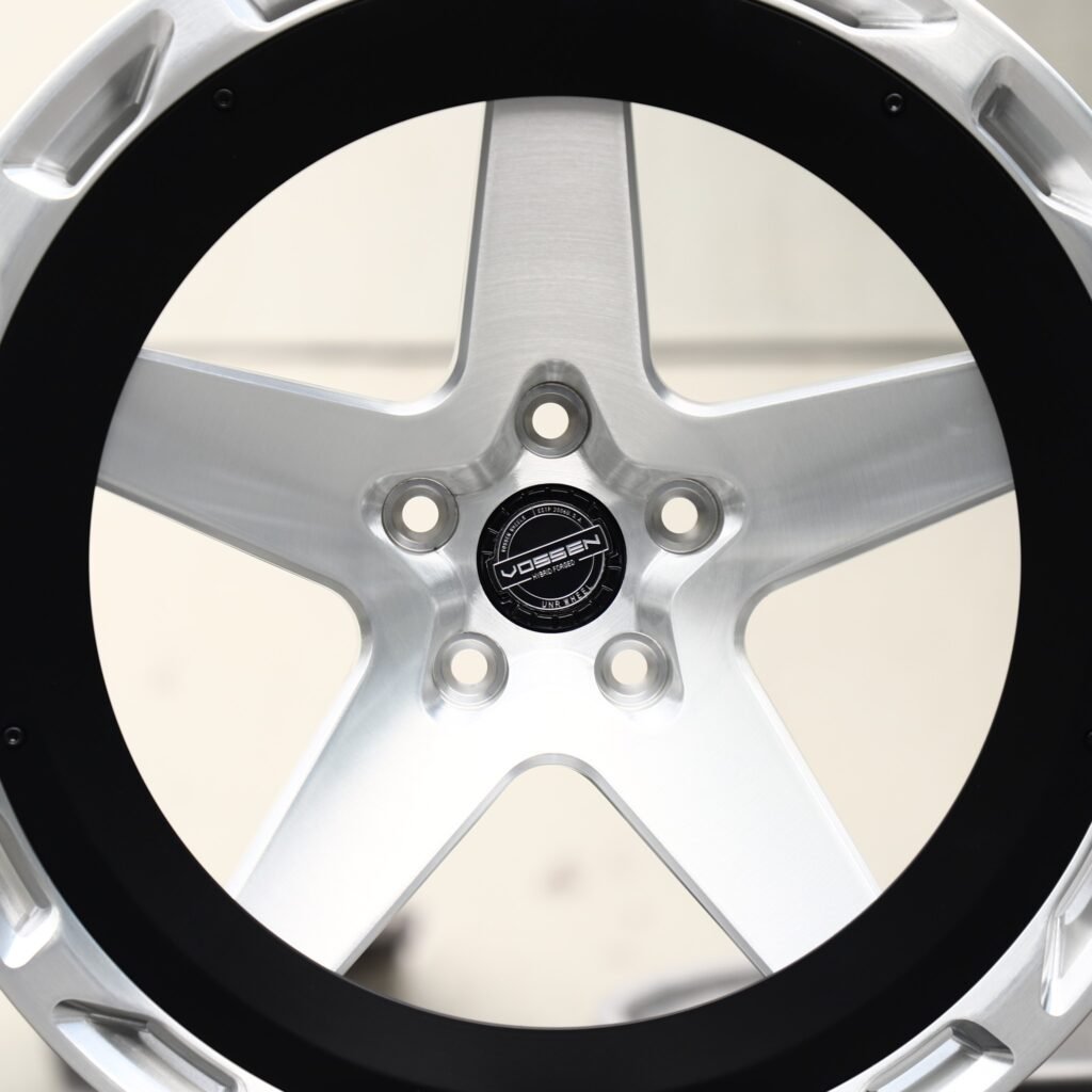 BMW M4 F82 wheels – Brushed Silver 5-Spoke Black Ring Lip (Vossen-Style), lip and barrel detail