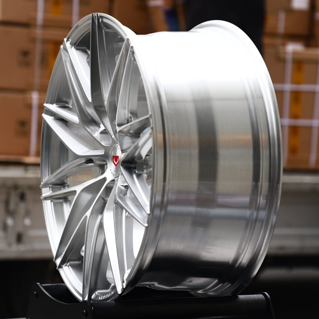 5x130 wheels – Hyper Silver 10 Y-Spoke Mesh (Vossen-Style), side view
