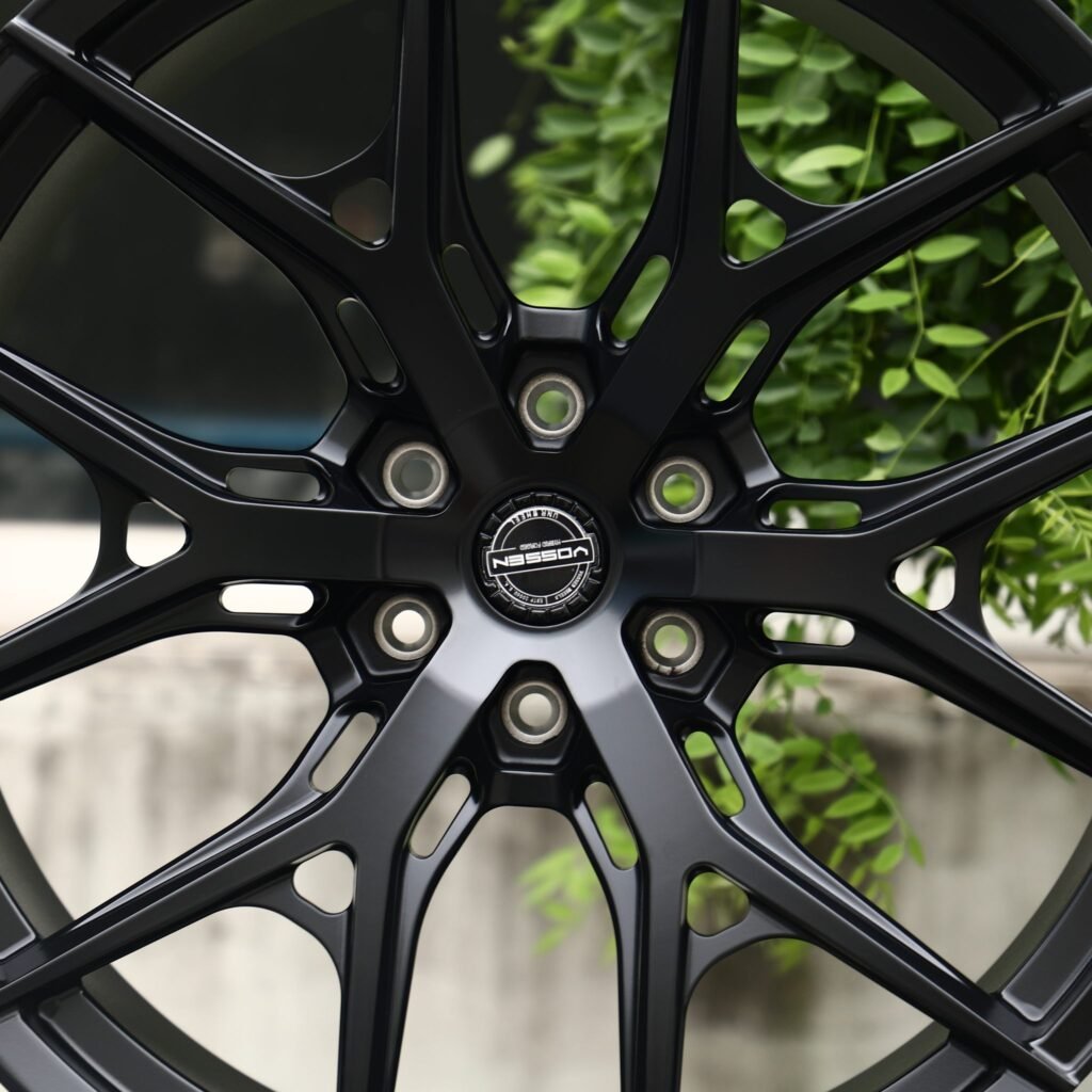 Chevrolet Silverado 1500 wheels – Matte Black 10 Y-Spoke (Vossen-Style), lip and barrel detail