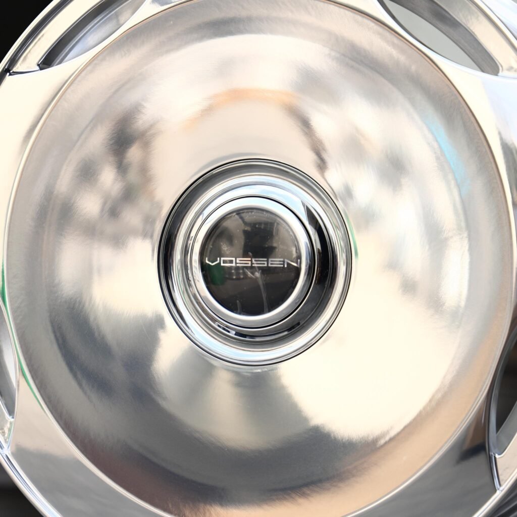 BMW M4 F82 wheels – Mirror Polished Aero Dish (Vossen-Style), lip and barrel detail