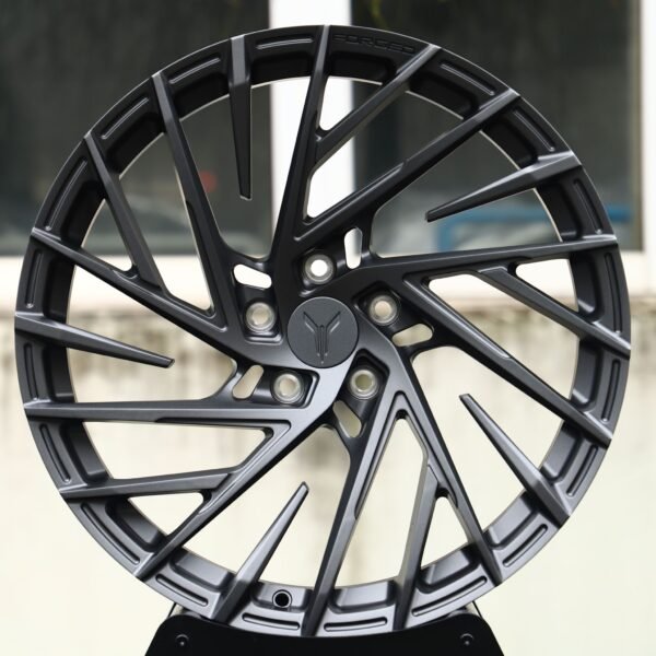 Voyah Free wheels – Gunmetal Directional Multi-Spoke (Voyah OEM-Style), front view