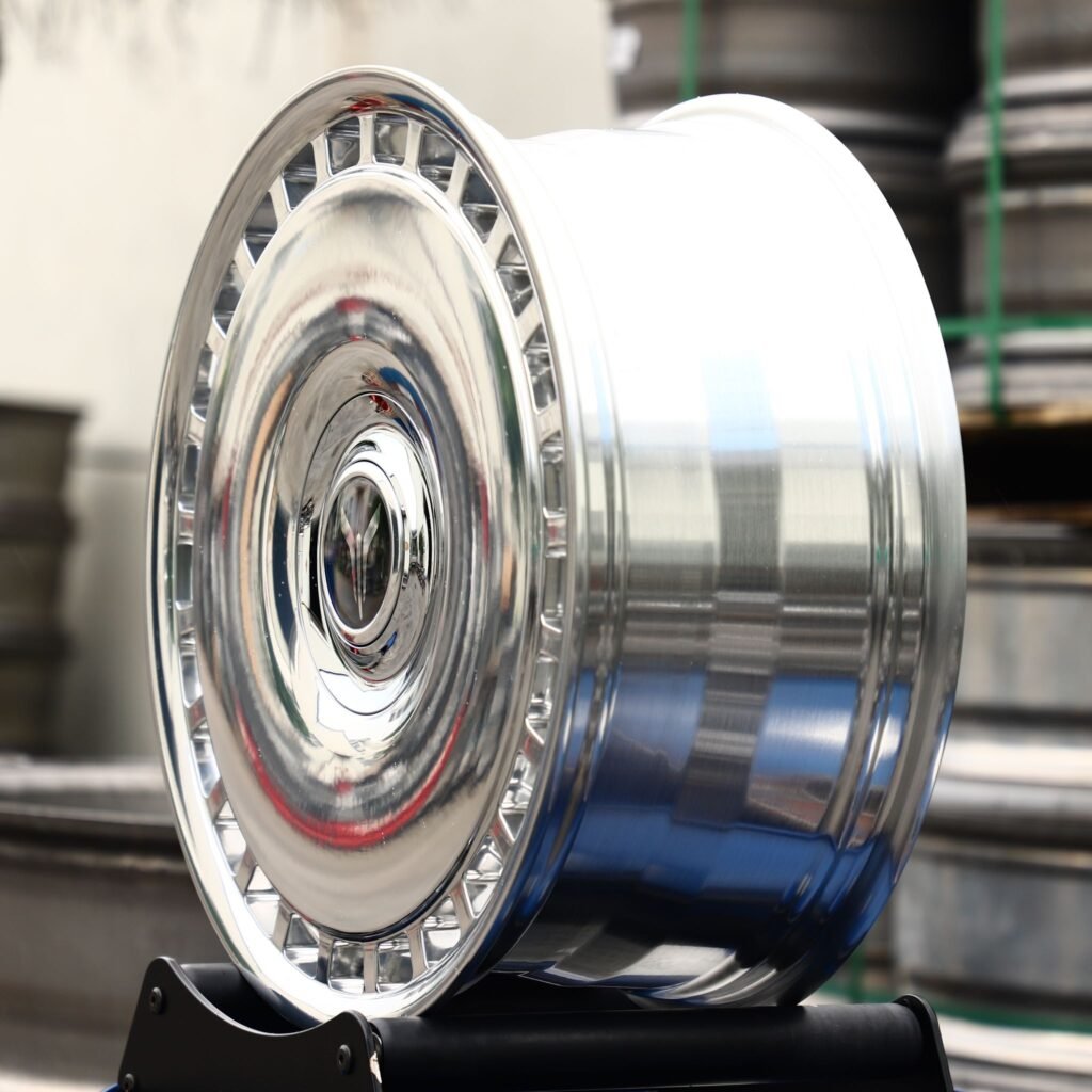 Li Auto L9 wheels – Silver Full-Face, angled view