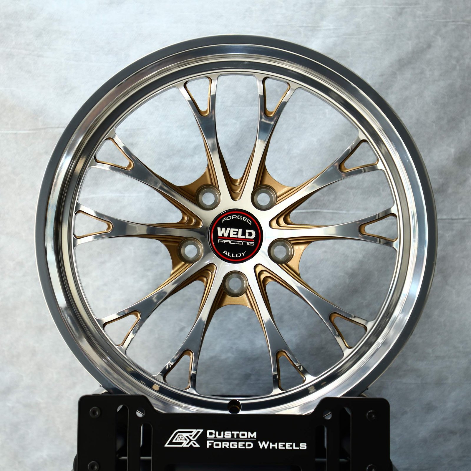 Ford Mustang wheels – Weld Racing 10 Y-Spoke Mirror Polished, front view