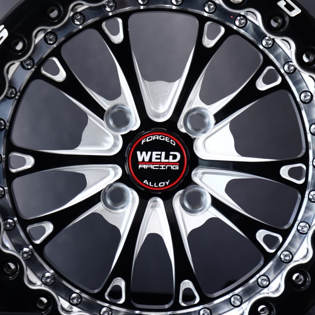 Ford Mustang S550 wheels – Weld Racing 5-Spoke Mirror Milled Beadlock, lip and barrel detail