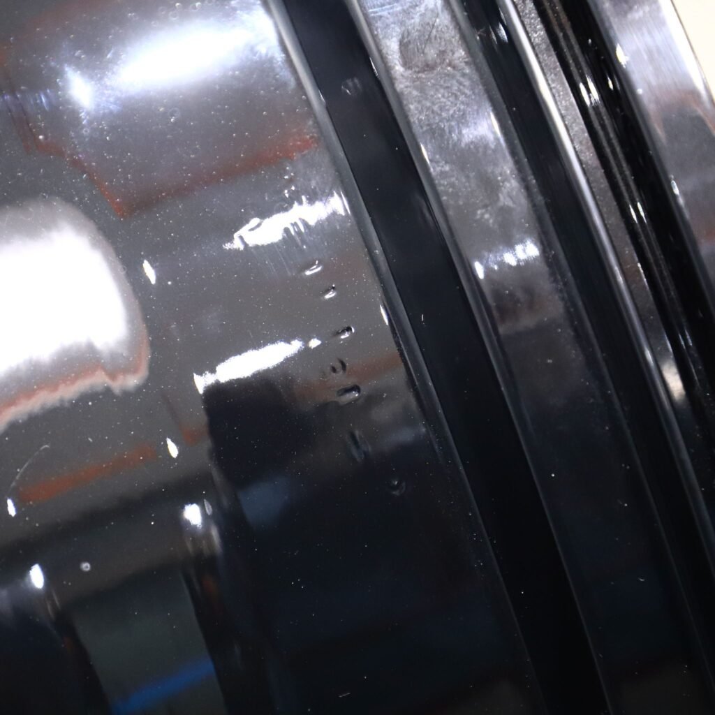 Ford F-250 Super Duty wheels – Weld Racing 5-Spoke Beadlock Mirror Milled, lip and barrel detail