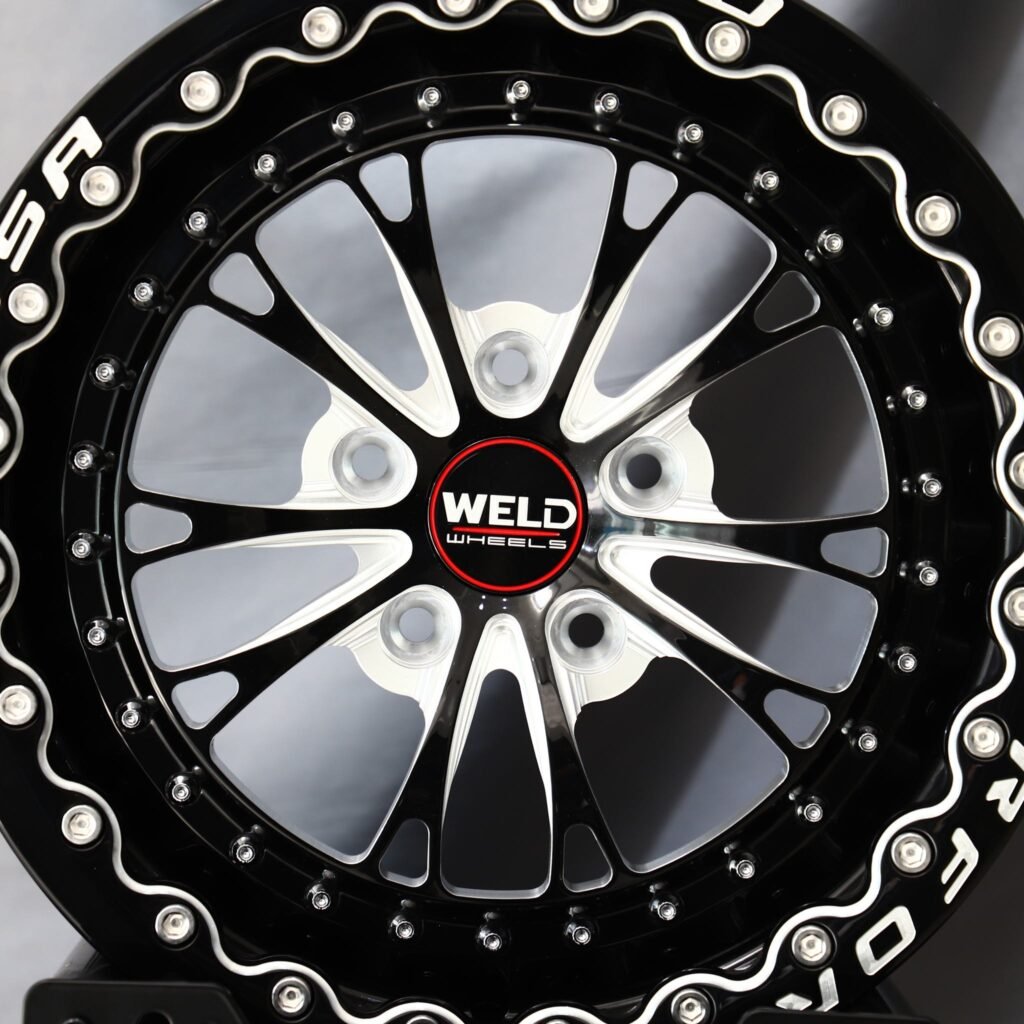 Dodge Challenger wheels – Weld Racing 5-Spoke Mirror Milled Beadlock, lip and barrel detail