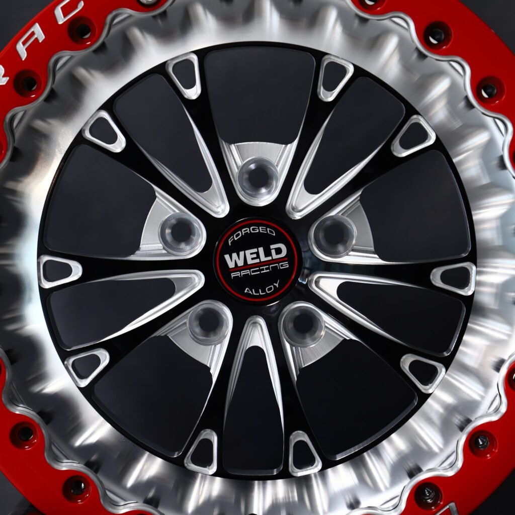 Dodge Challenger wheels – Weld Racing 5-Spoke Mirror Milled Beadlock, lip and barrel detail