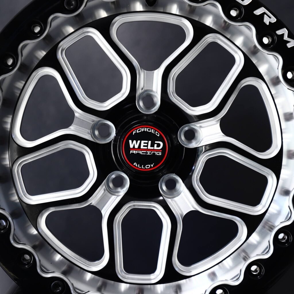 Dodge Challenger wheels – Weld Racing 5-Spoke Mirror Milled Beadlock, lip and barrel detail