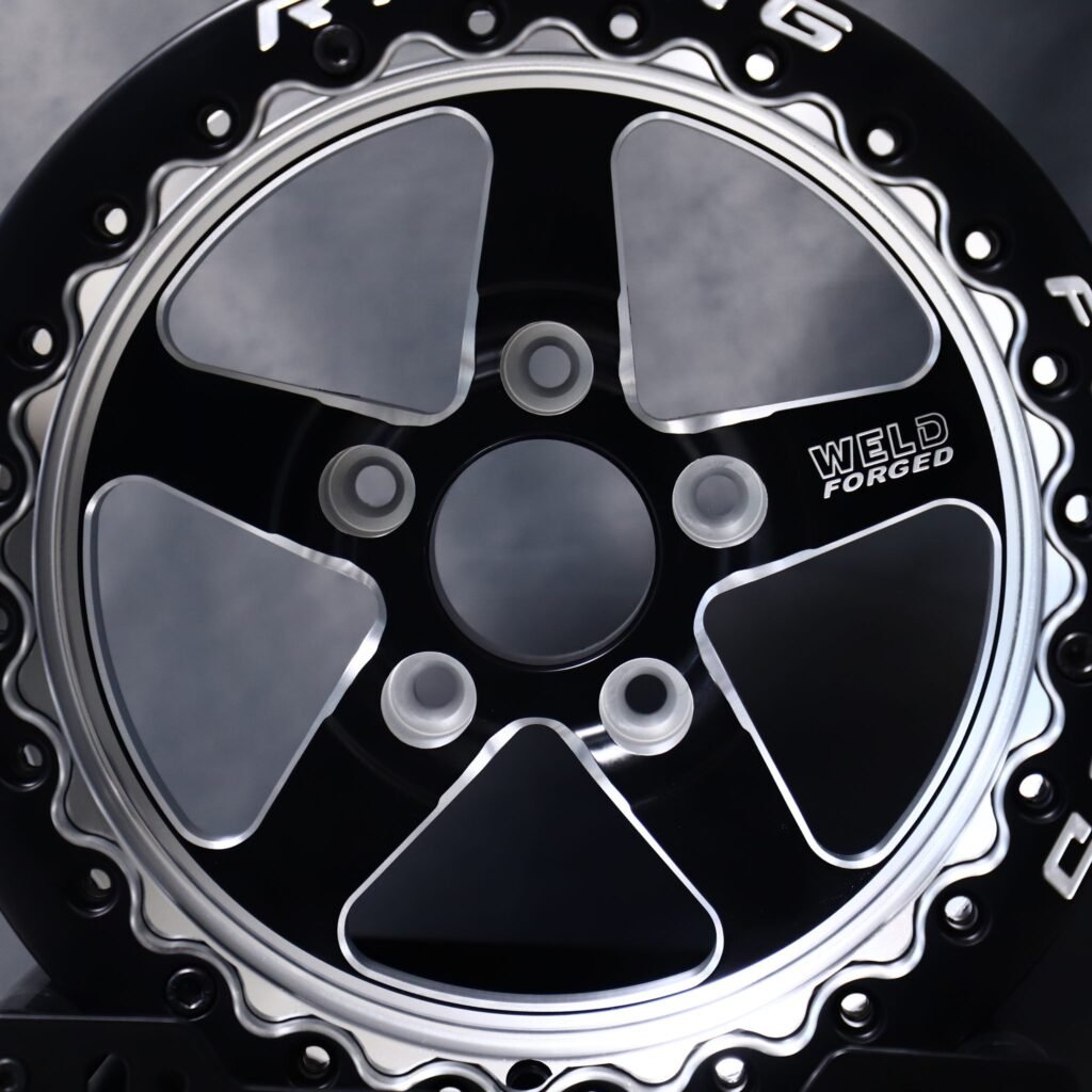 Dodge Challenger wheels – Weld Racing 5-Spoke Mirror Milled Beadlock, lip and barrel detail