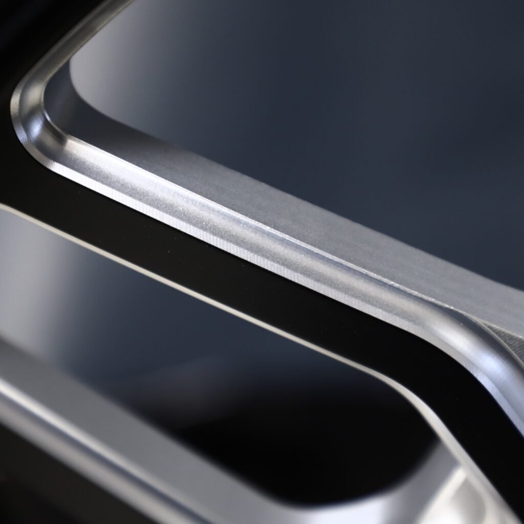 Audi A4 B9 wheels – Weld Racing Petal Mirror Milled, lip and barrel detail