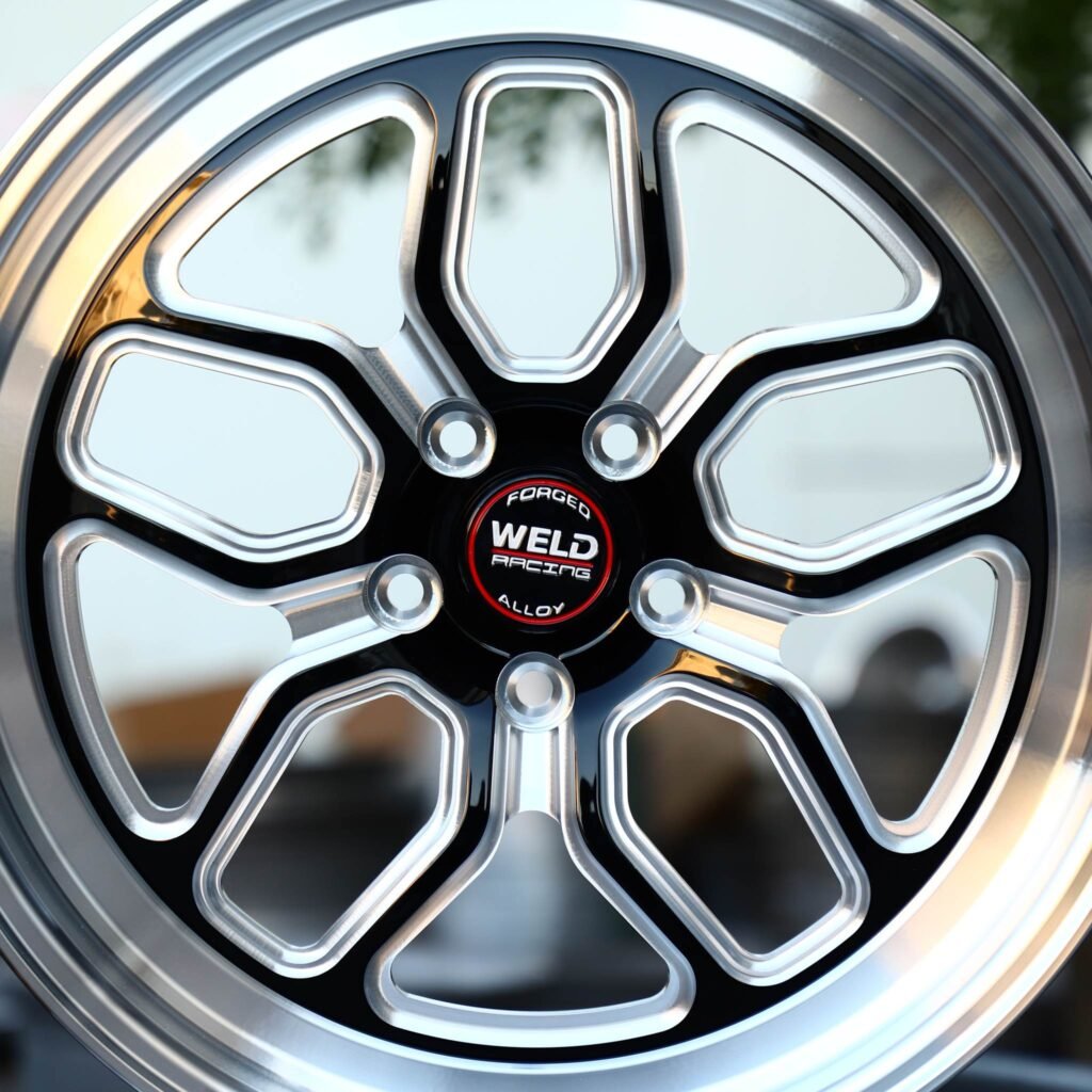 Audi A4 B9 wheels – Weld Racing Matte Silver Petal Deep Lip, lip and barrel detail