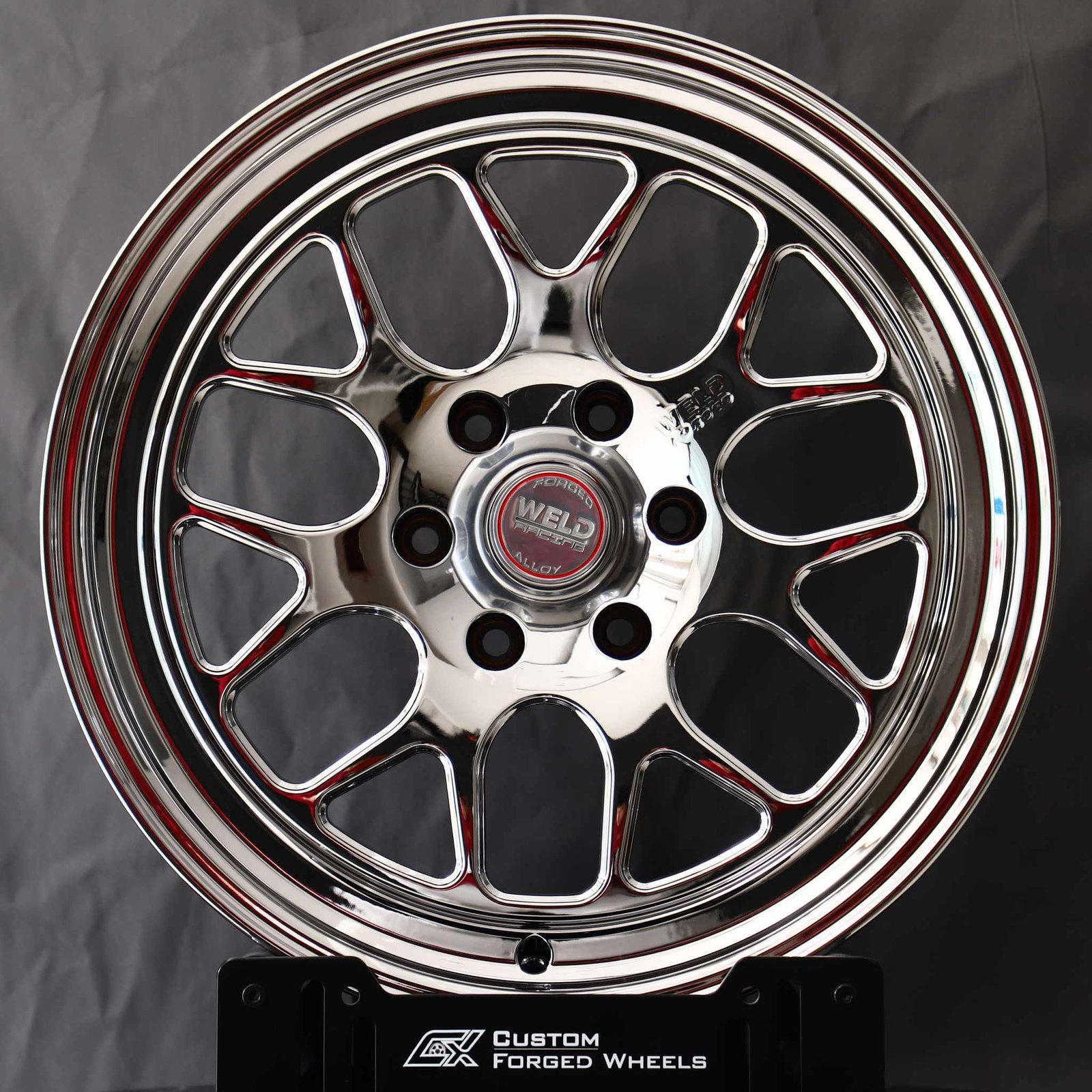 Chevrolet Silverado 1500 wheels – Chrome / Red Mesh Deep Lip (Weld Racing-Style), front view