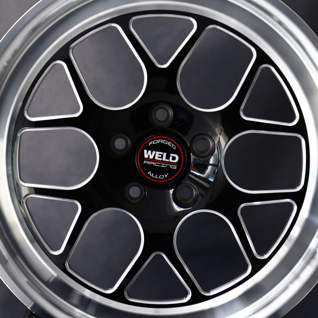 Dodge Charger wheels – Gloss Black / Machined 5 Y-Spoke (Weld Racing-Style), lip and barrel detail