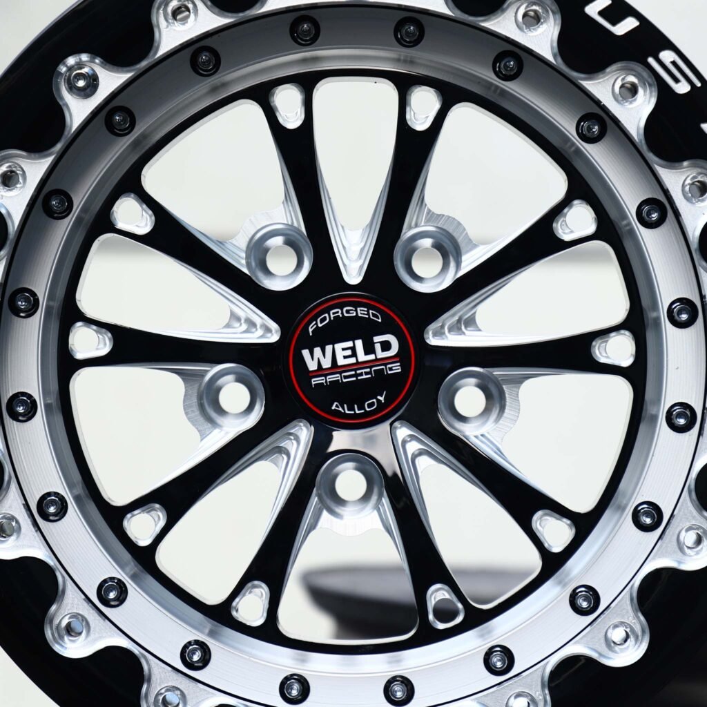 Dodge Charger wheels – Gloss Black / Machined Mesh Beadlock (Weld Racing-Style), lip and barrel detail