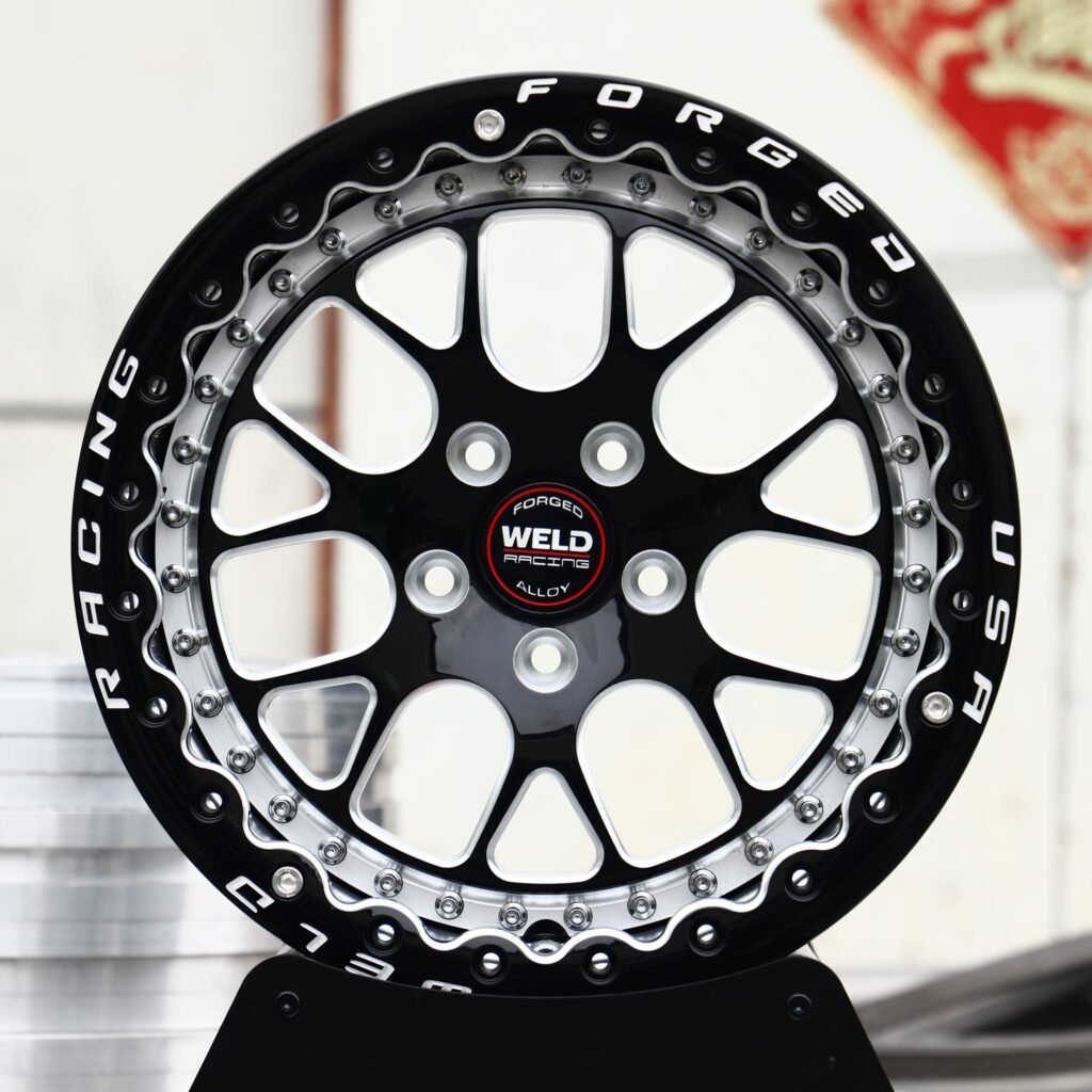 Ford Mustang wheels – Gloss Black / Machined Mesh Beadlock (Weld Racing-Style), front view