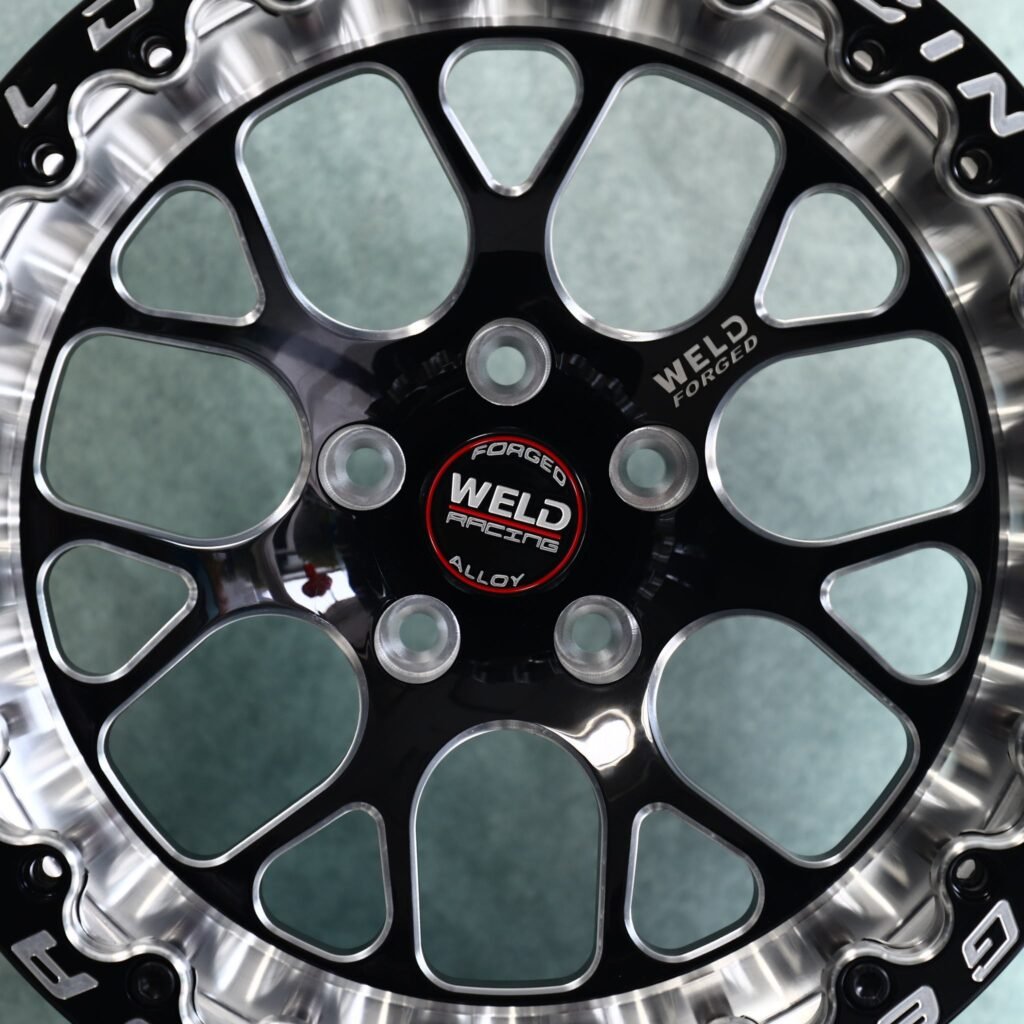 Dodge Charger wheels – Gloss Black / Machined Mesh Beadlock (Weld Racing-Style), lip and barrel detail