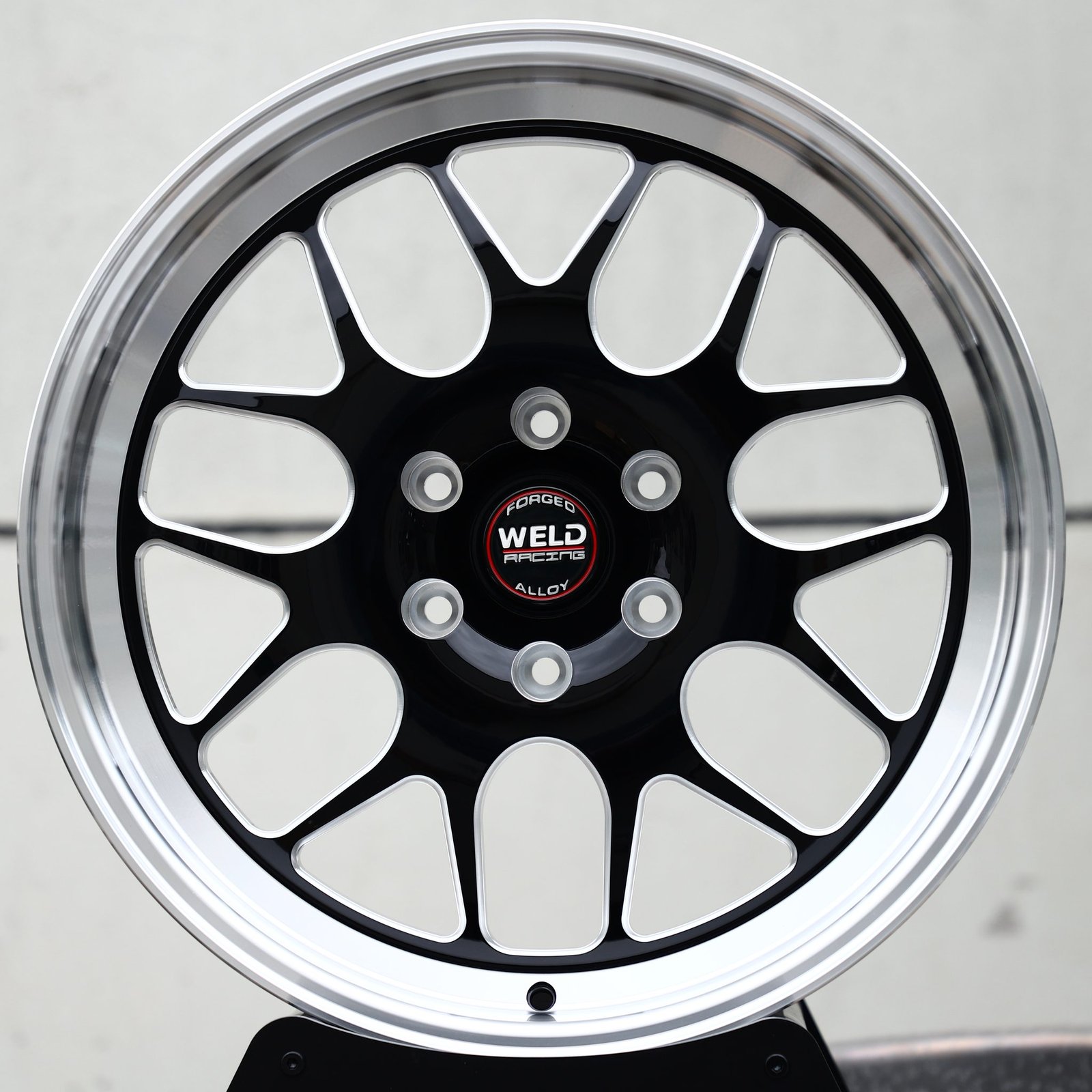 Ford F-150 wheels – Gloss Black / Machined Mesh Beadlock (Weld Racing-Style), front view