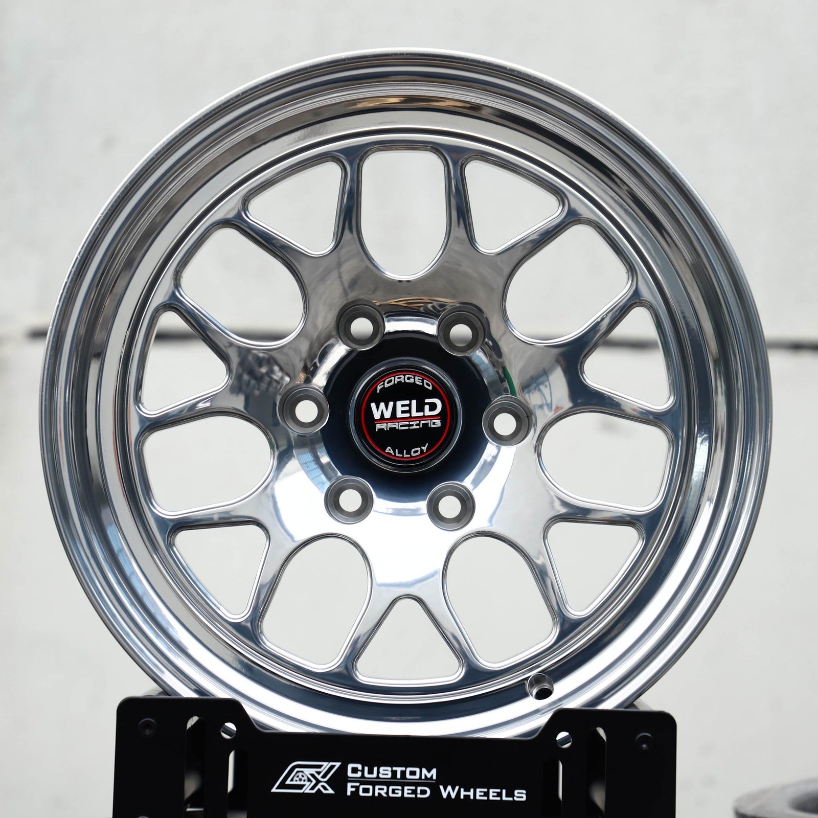 Chevrolet Silverado 1500 wheels – Mirror Polished 7 Y-Spoke Mesh Deep Lip (Weld Racing-Style), front view
