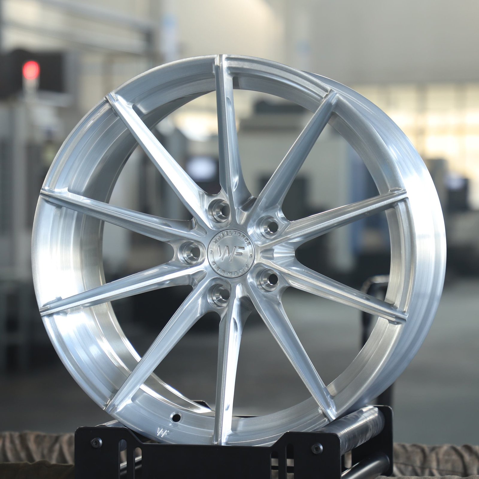Audi RS3 wheels – WF Brushed Silver 10-Spoke, front view