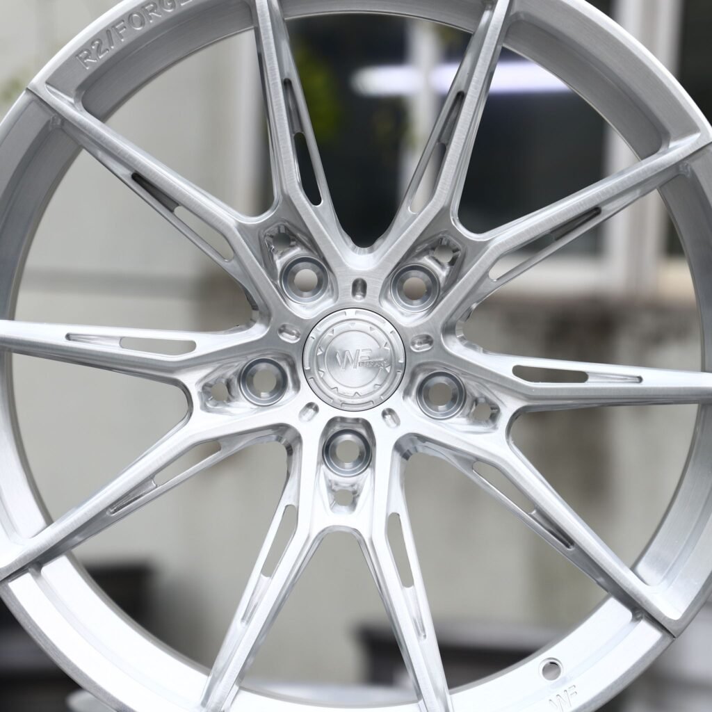 Audi A4 B9 wheels – Brushed Silver 5 Y-Spoke Side-Milled (WF R2-Style), lip and barrel detail