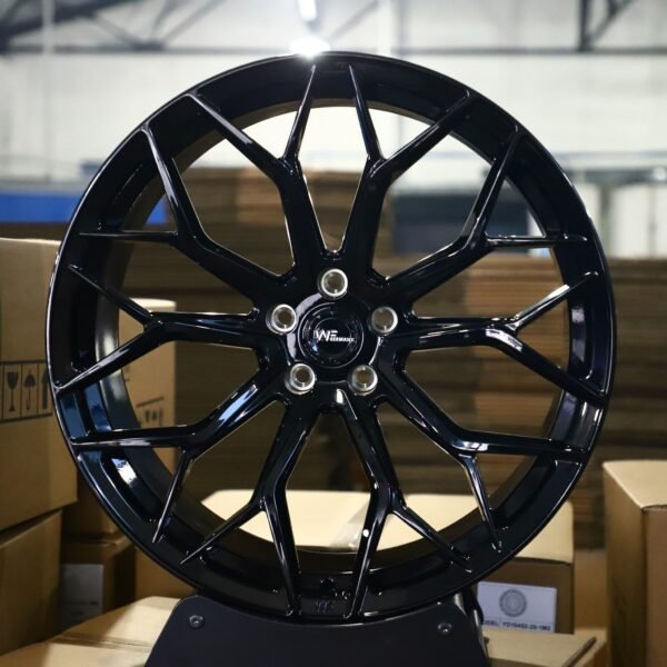 Audi RS3 wheels – WF Gloss Black 10 Y-Spoke, front view