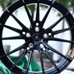 ANK-70933 — спицы крупным планом