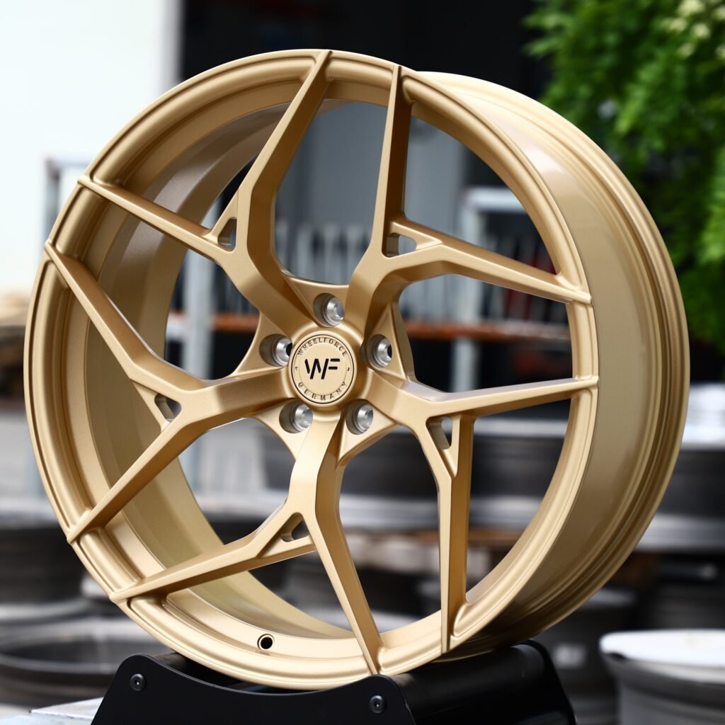 BMW M3 G80 wheels – WF Gold 5 Y-Spoke Directional, angled view