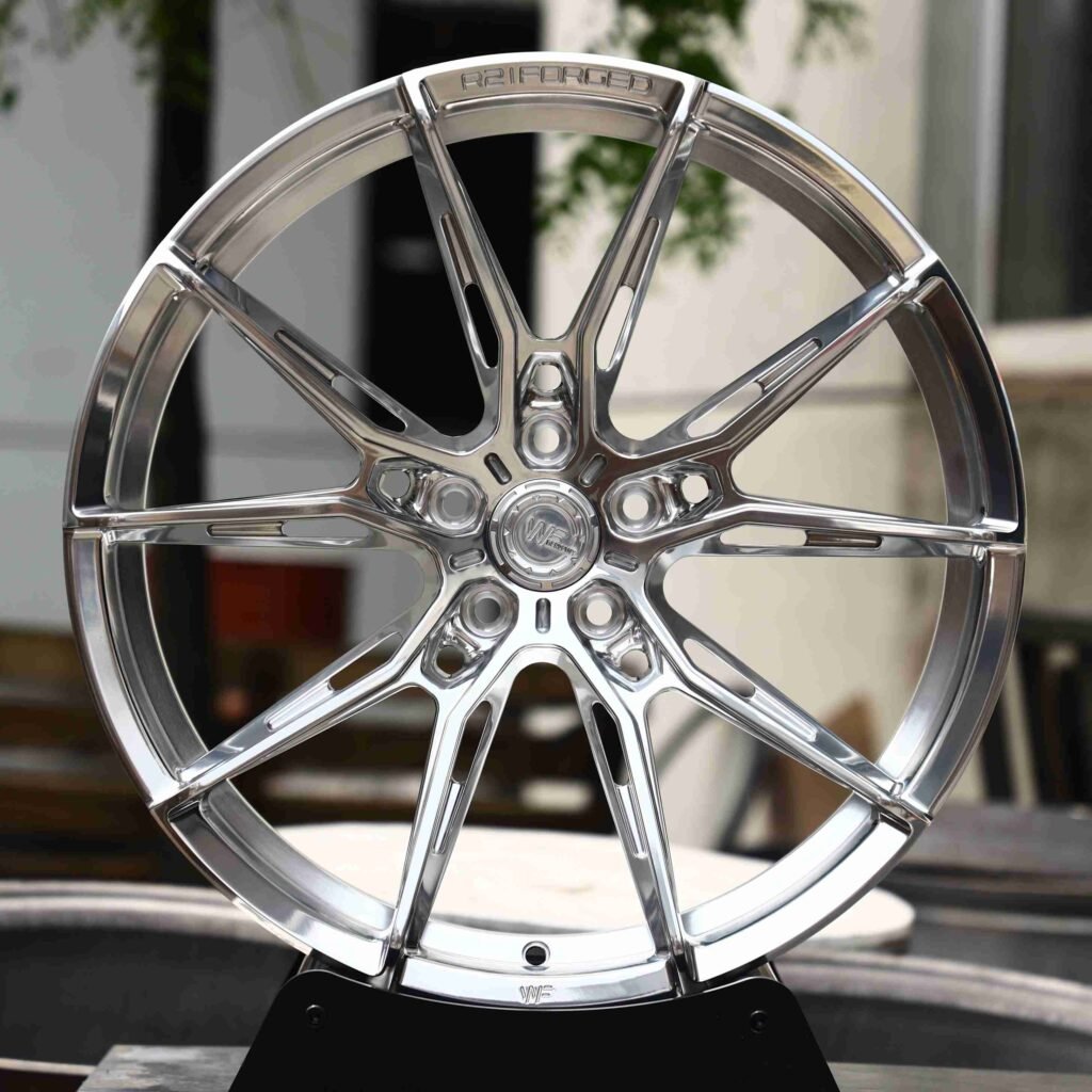 Audi RS3 wheels – Mirror Polished Silver (WF R2-Style), front view