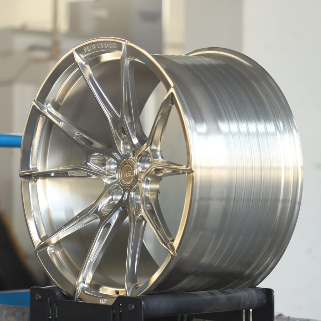 Audi A4 B9 wheels – Side-Milled Transparent Gold 5 Y-Spoke (WF R2-Style), lip and barrel detail