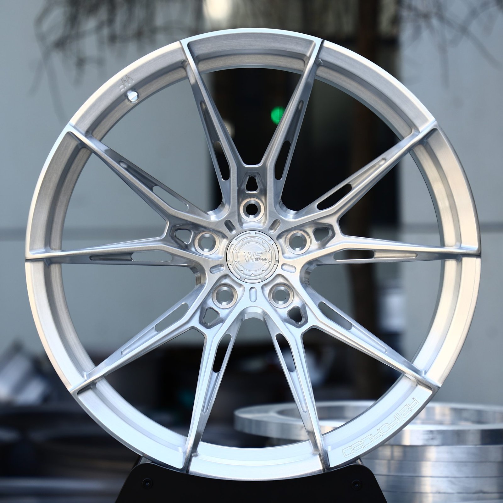 Porsche 911 wheels – Brushed Silver Side-Milled Multi-Spoke (Wheelforce-Style), front view