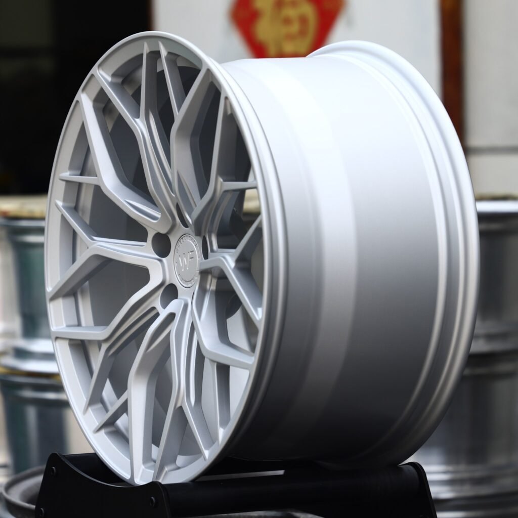 5x130 wheels – Hyper Silver Mesh Multi-Spoke (Wheelforce-Style), side view