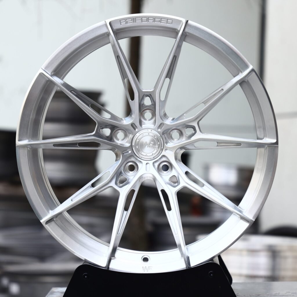 Яркие серебристые кованые диски для Porsche 911 и BMW M3, в стиле Wheelforce, 5 Y-образных спиц — ANK-77489
