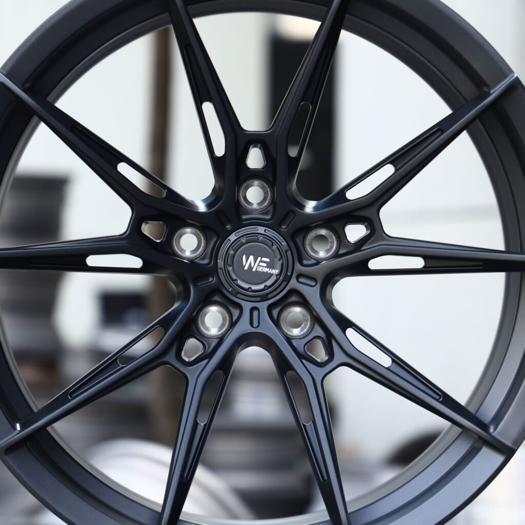 BMW M4 F82 wheels – Satin Blue Side-Milled Split 5-Spoke (Wheelforce-Style), lip and barrel detail